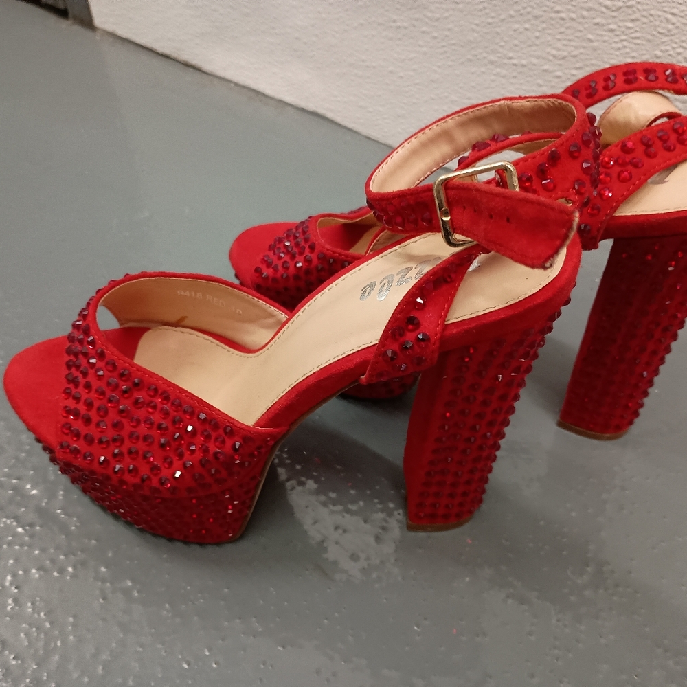 Ruby Red Sparkling Heels Pazzle Size 10 - image 5
